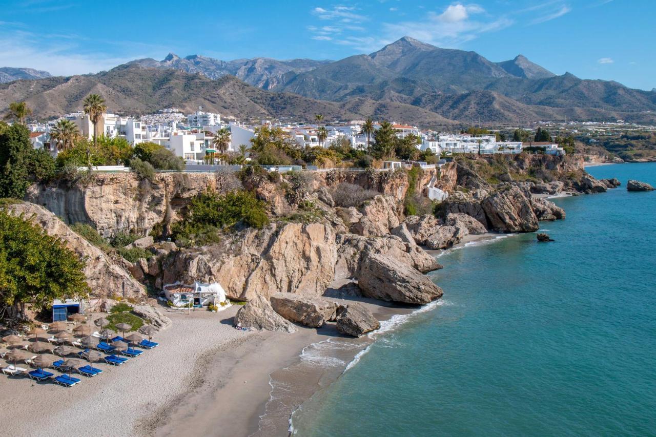 Apartamentos en Plaza de España Recién construidos Nerja Exterior foto