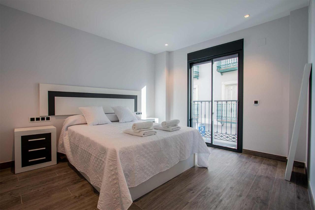 Apartamentos en Plaza de España Recién construidos Nerja Exterior foto
